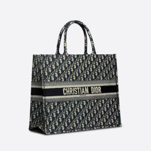 LARGE DIOR BOOK TOTE Blue Dior  (42 x 35 x 18.5 cm).